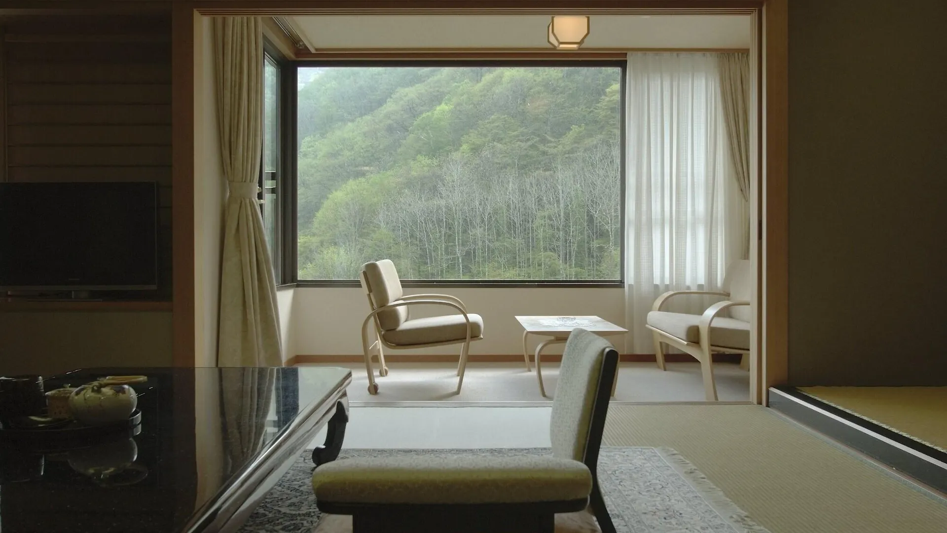 Ryotei Hanayura Noboribetsu Ryokan